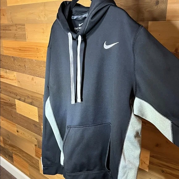 Nike Black and Gray Therma Fit Pullover Hoodie - Picture 4 of 7